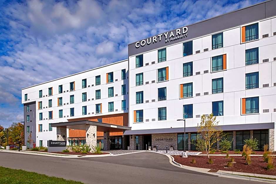 Courtyard by Marriott Petoskey