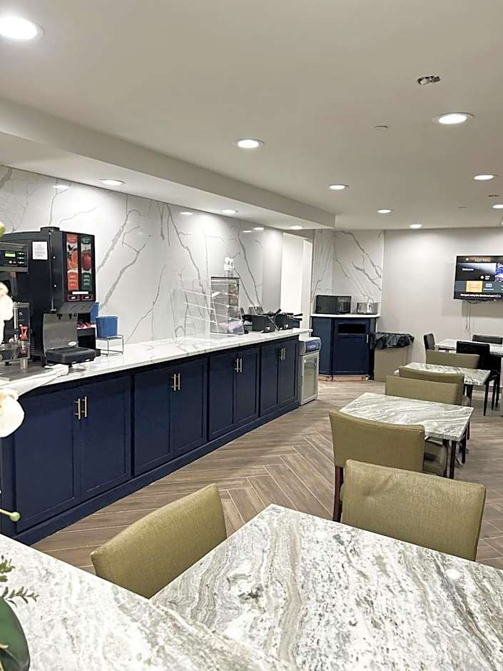 Days Inn by Wyndham Pleasant Prairie Kenosha