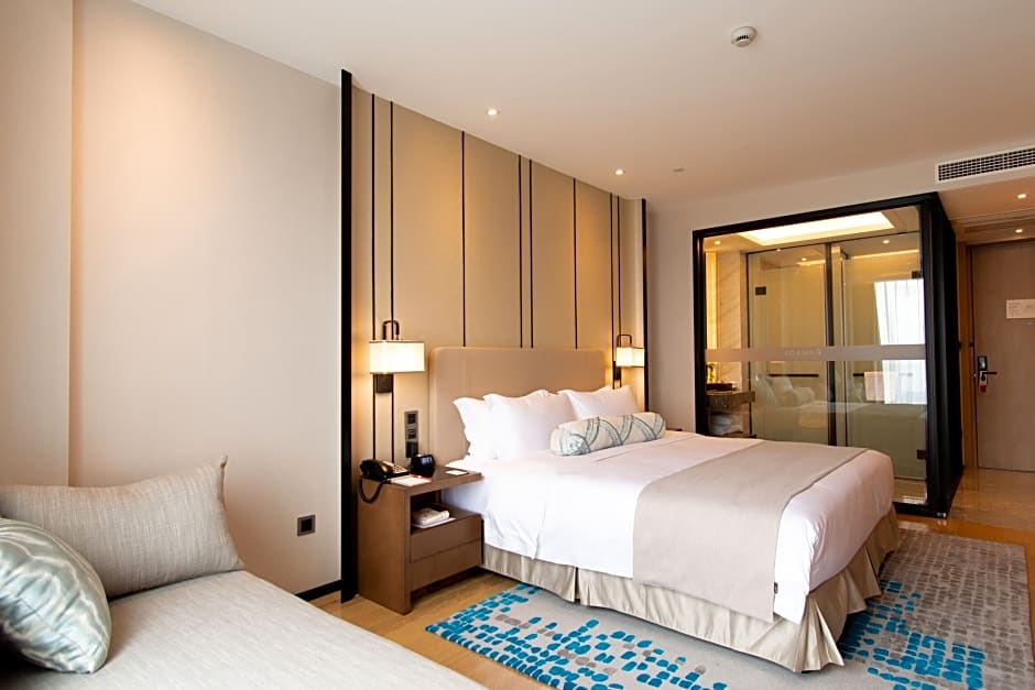 Ramada Plaza Wyndham Wenzhou Cangnan