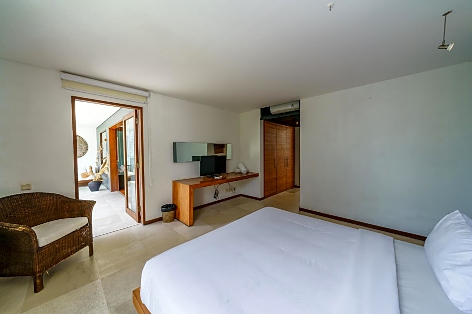 Villa Rio - Contemporary 2BR Villa in Downtown Seminyak