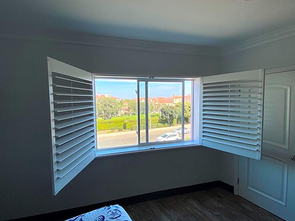 Ocean Surf Inn & Suites