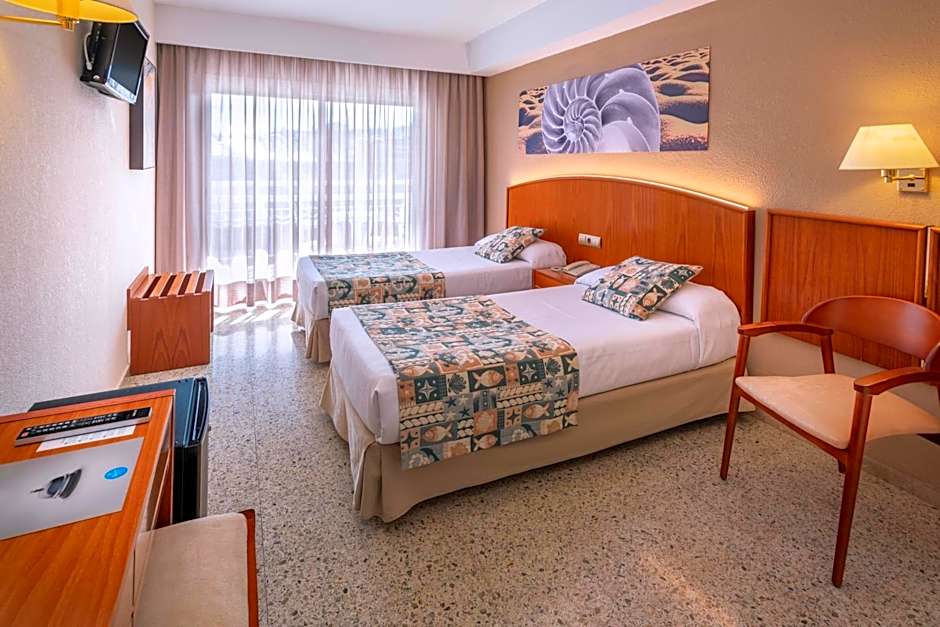 GHT Oasis Park & Spa