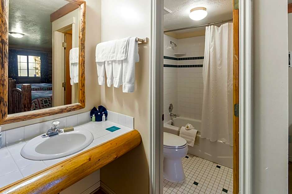 Daniels Summit Lodge