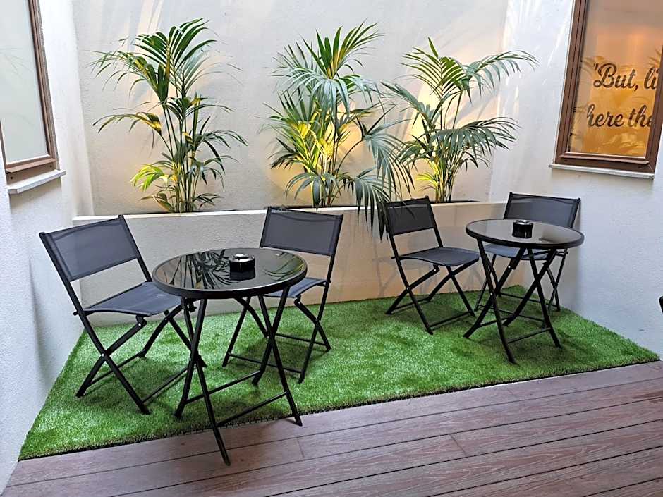 Ivy Hotel - Adults Only