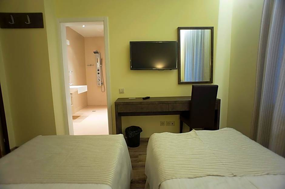 Хотел Аква Варвара - Минерални басейни и релакс