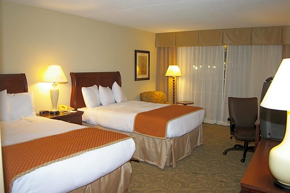 Sturbridge Host Hotel And Conference Center