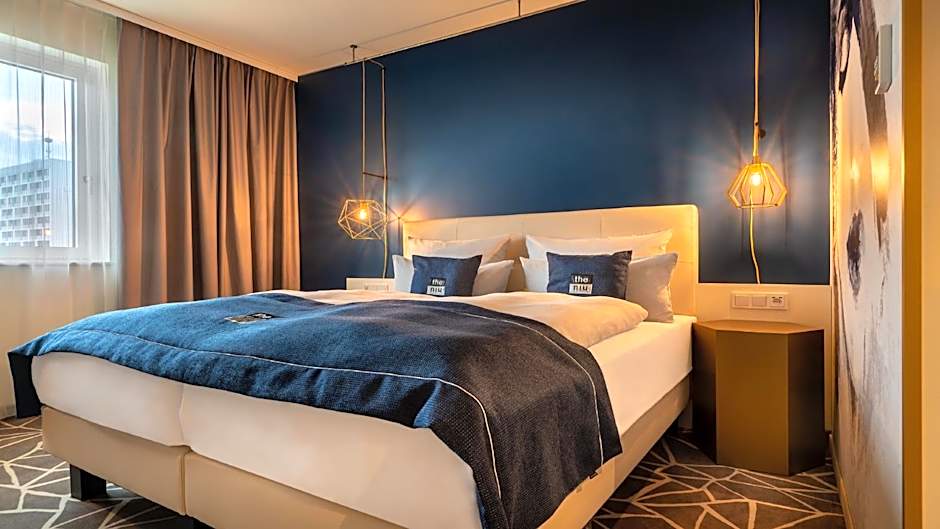 Holiday Inn - the niu, Ridge Halle Central Station By IHG