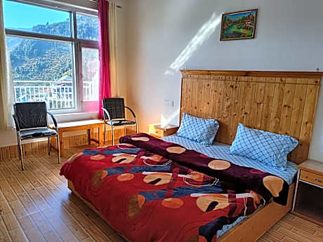 Hotel Satya