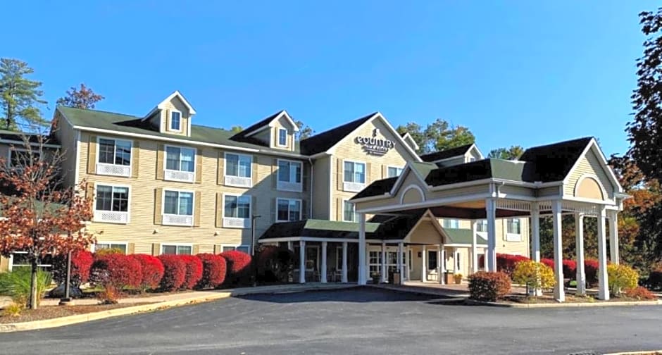 Country Inn & Suites by Radisson, Lake George (Queensbury), NY