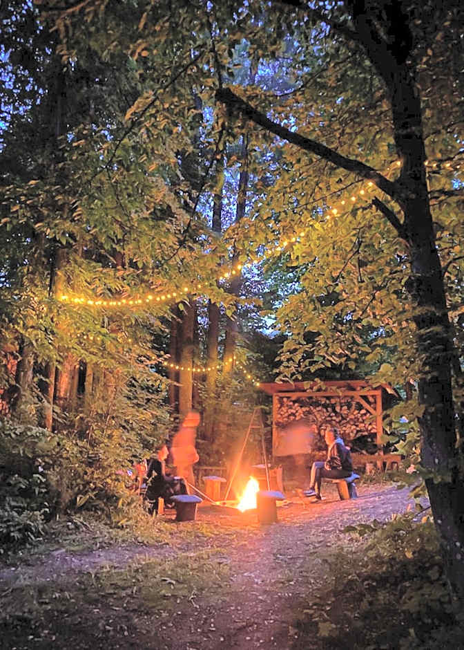 Pustelnia Supraśl - domki nad rzeką