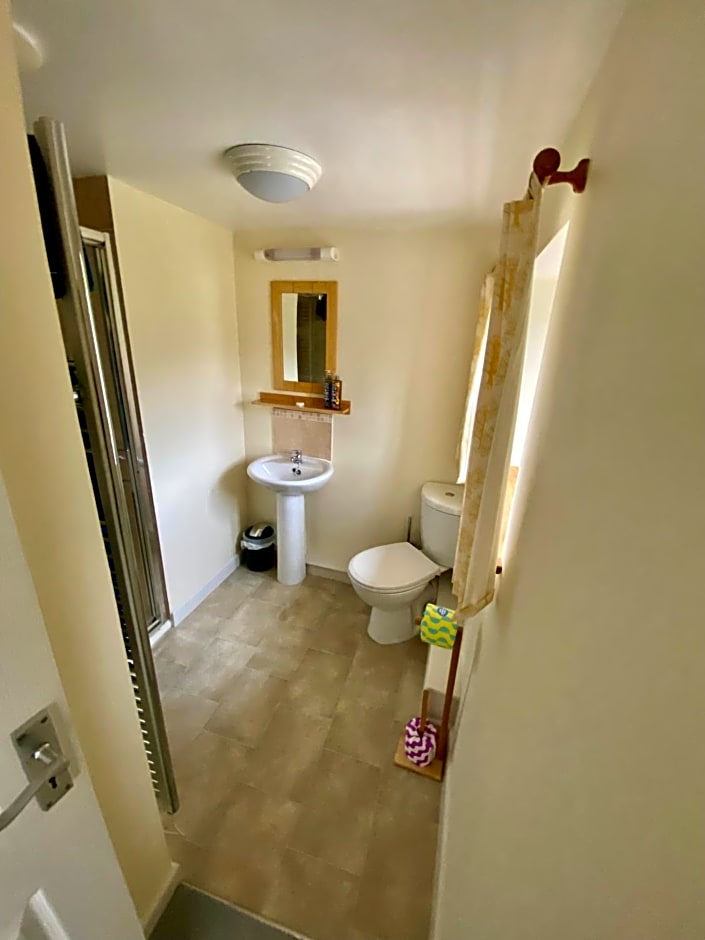 Lynwood House Bed and Breakfast