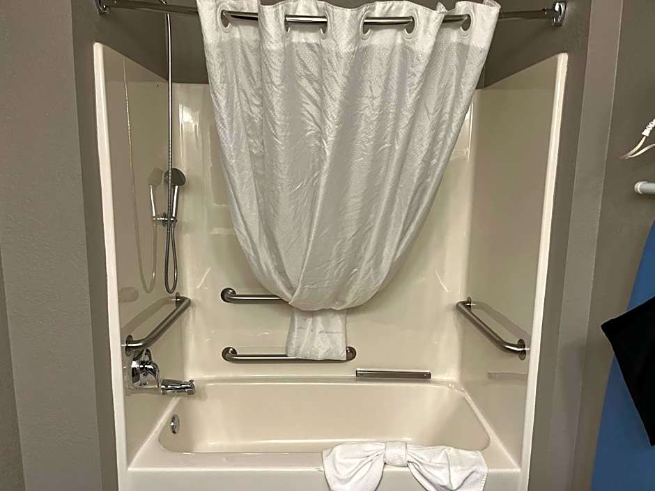 Country Inn & Suites by Radisson, Madison Southwest, WI