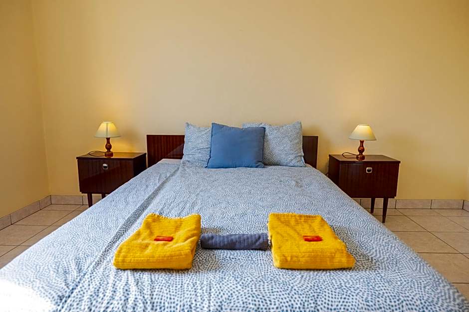 Good connection Airport & City