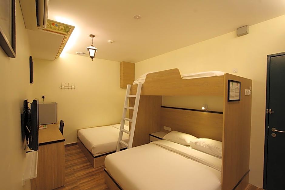 Shamrock Guest House ll