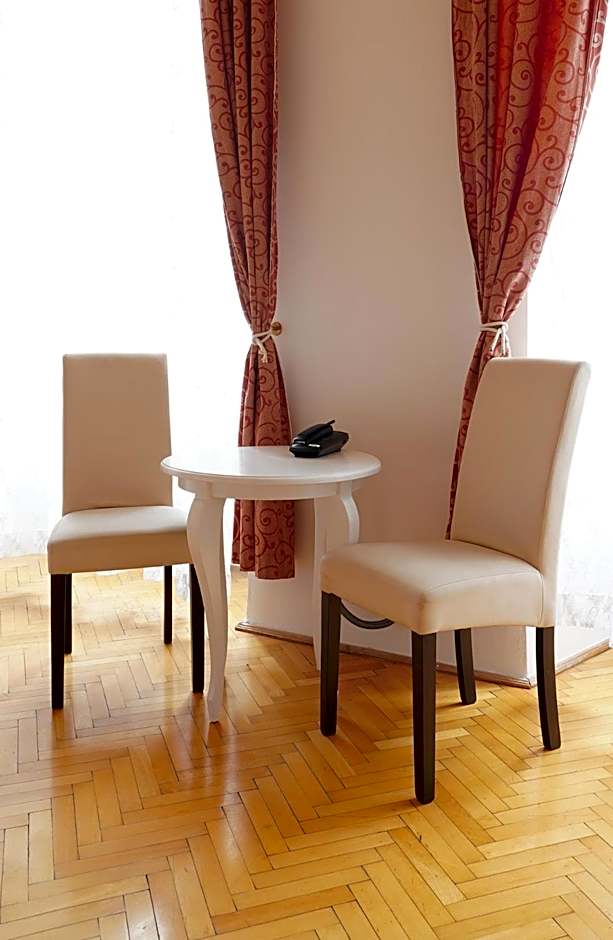 Hotel U Zlateho jelena