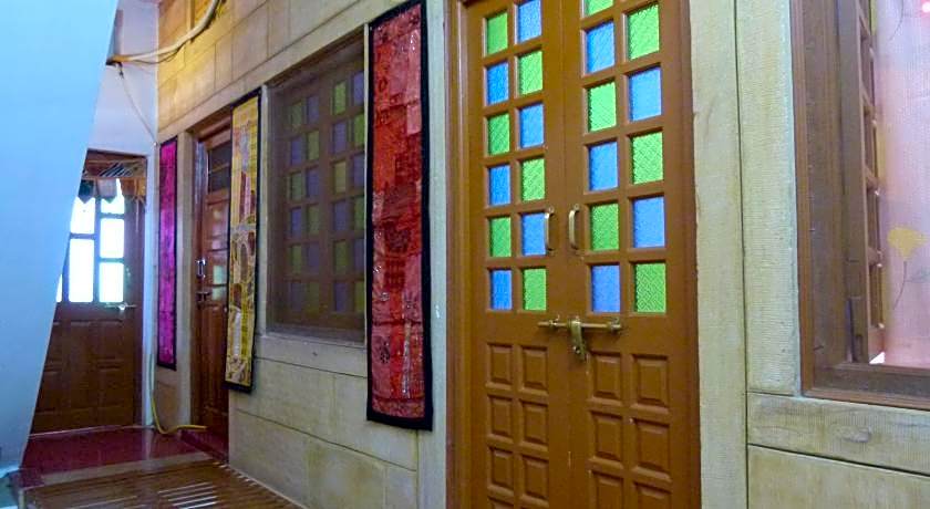 Gajanand Guest House