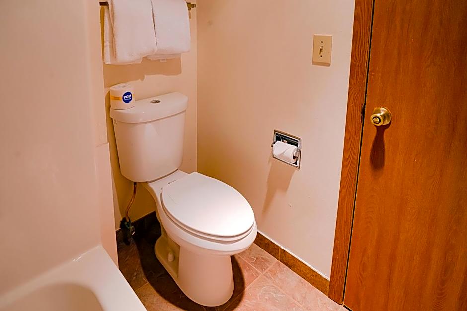 OYO Hotel Redwood Falls near Jackpot Casino