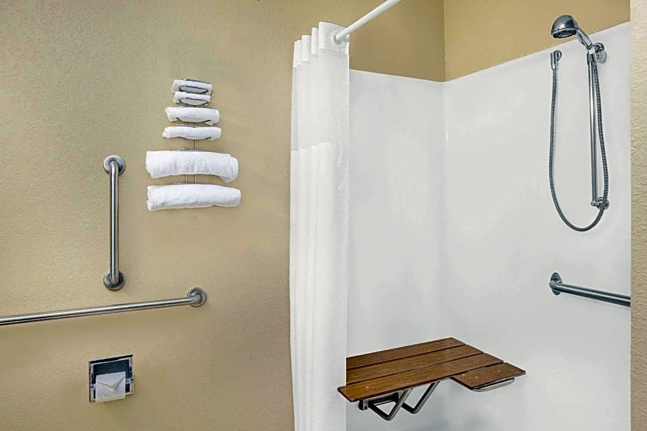 Microtel Inn and Suites Clear Lake