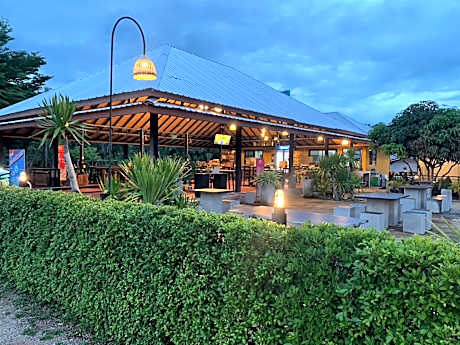 Baan Suan Nam Resort