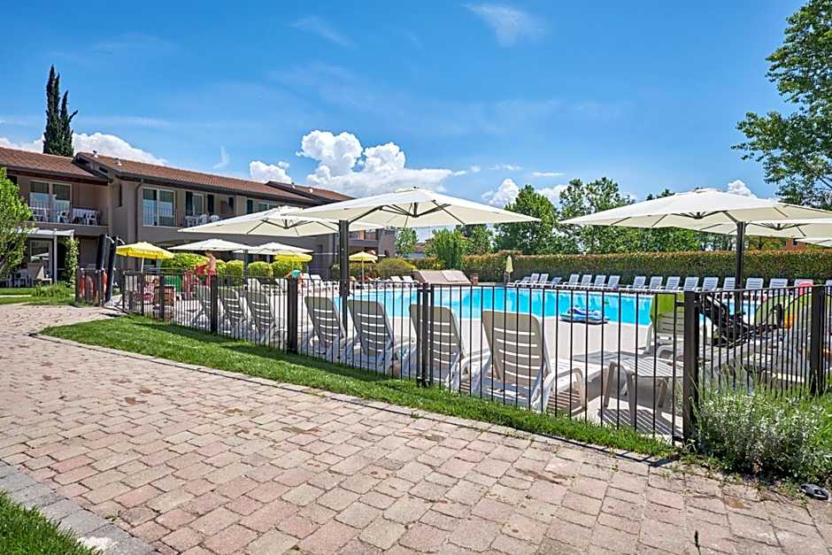 Villaggio Turistico Lugana Marina