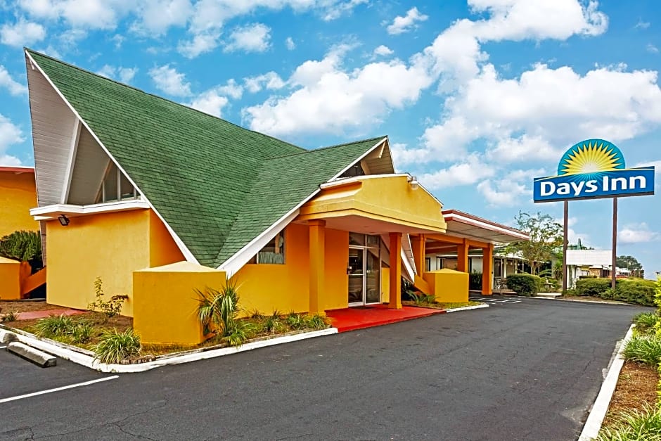 Days Inn by Wyndham Perry