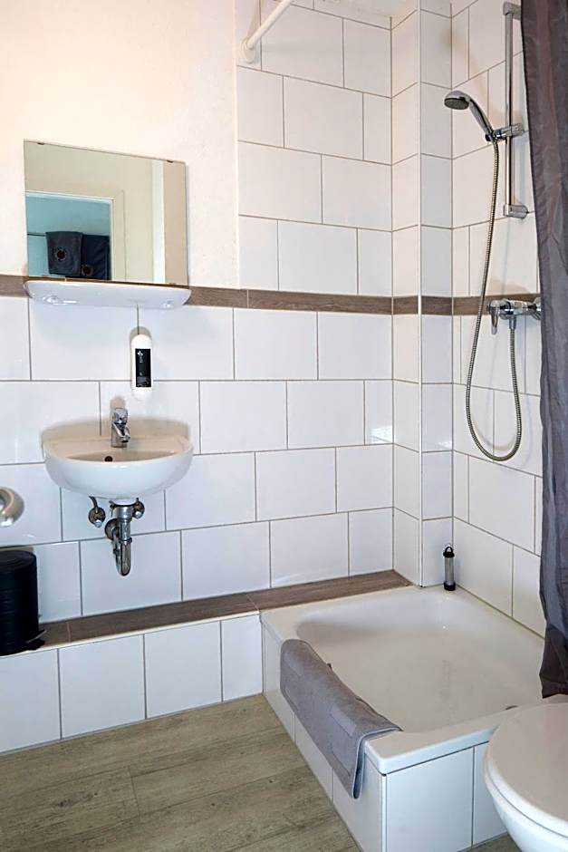 Flensbed Hotel & Hostel