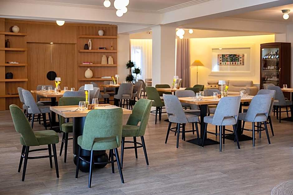 Armonia by Aristocratis