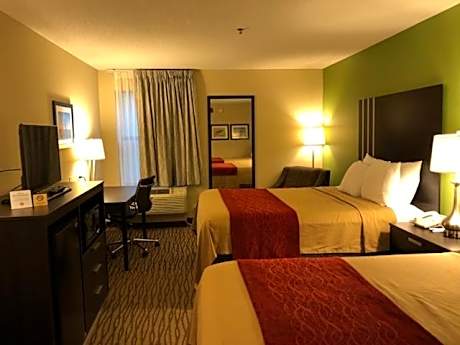 Queen Room with Two Queen Beds - Non-Smoking