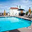 Econo Lodge Inn & Suites El Paso