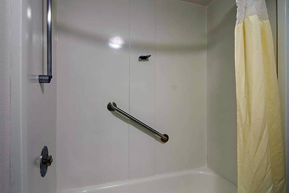 Quality Inn Aurora - Naperville Area