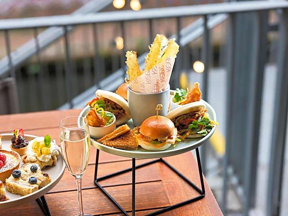 Holiday Inn Manchester - City Centre By IHG