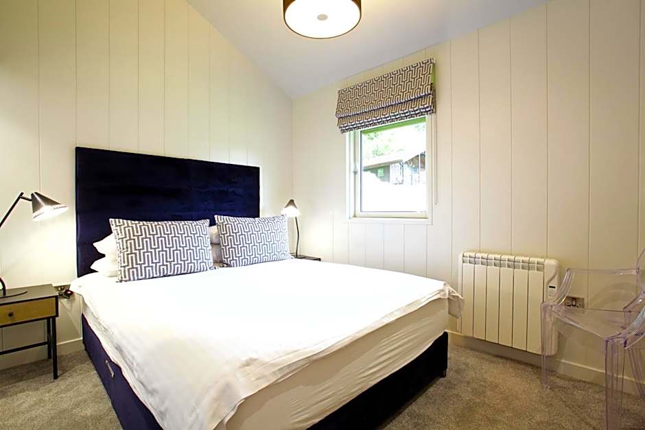 LOCH TAY HIGHLAND LODGES and GLAMPING PARK