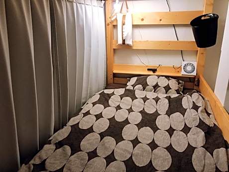 Bunk Bed in Mixed Dormitory Room