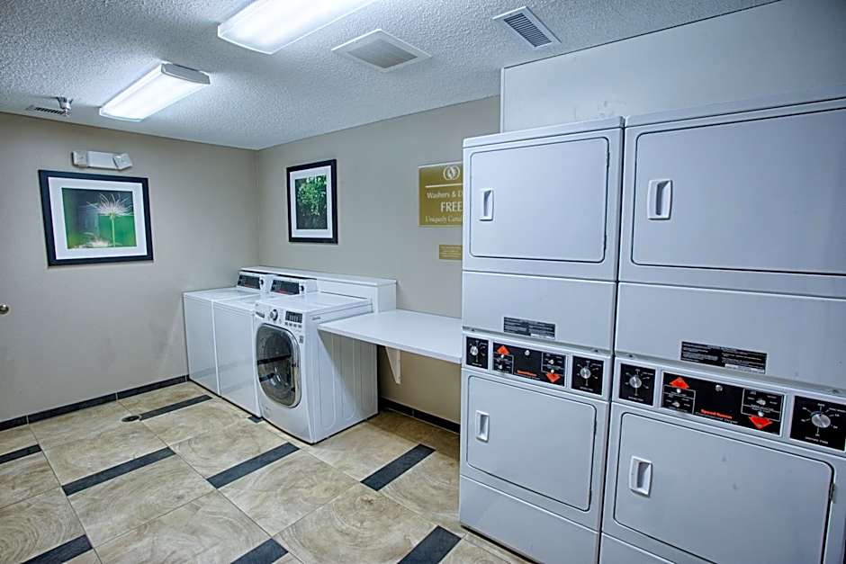 Candlewood Suites Fargo-North Dakota State University By IHG