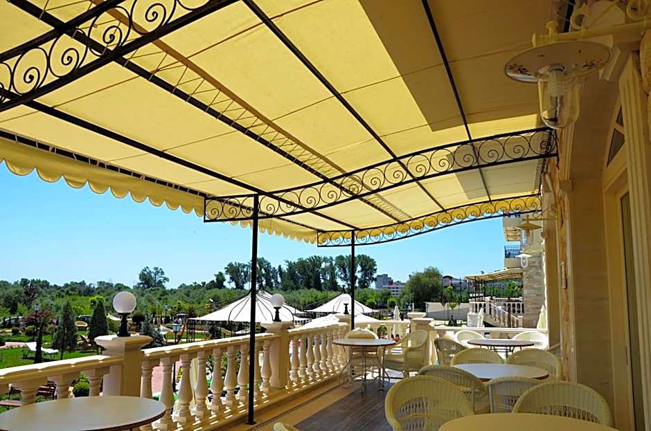 Therma Palace - Balneo SPA, Free parking & Beach