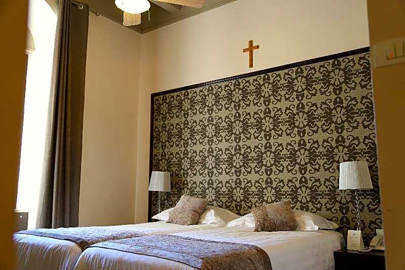 Notre Dame Center Guest House