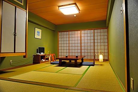 Japanese Room - 5 Guests, Non-Smoking