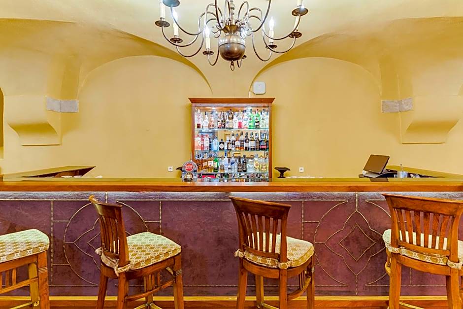 Pousada Castelo de Palmela - Historic Hotel