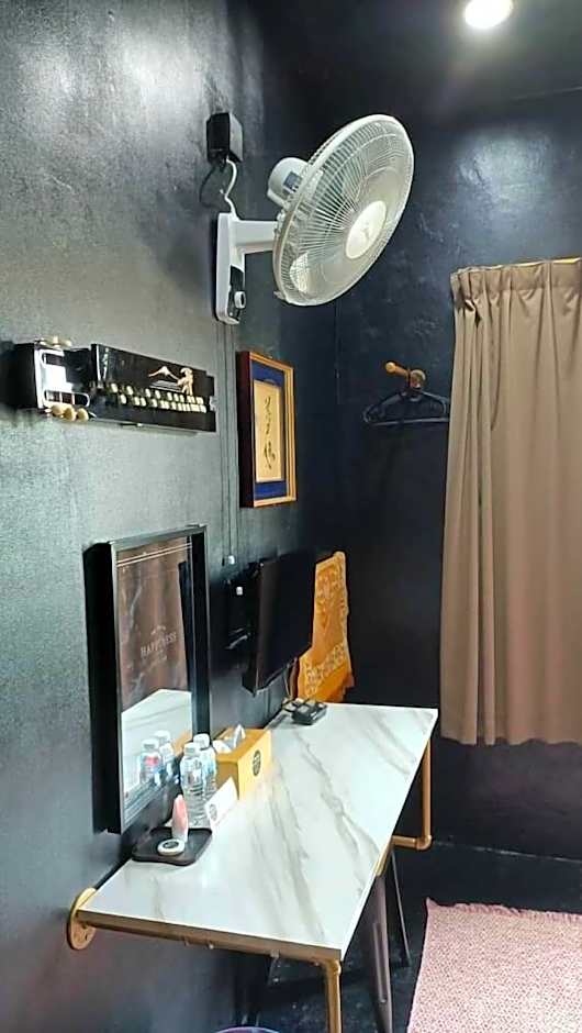 Oyasumi Hotel