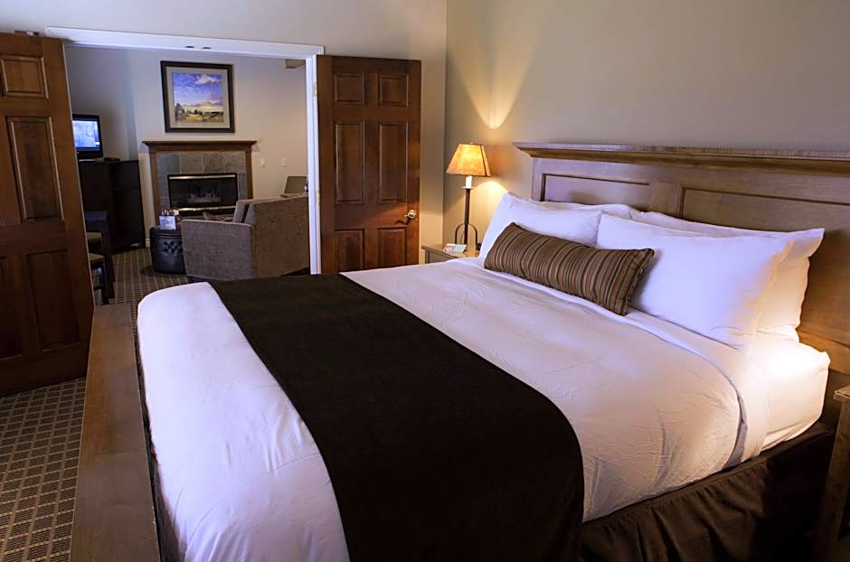 Pine Ridge Inn