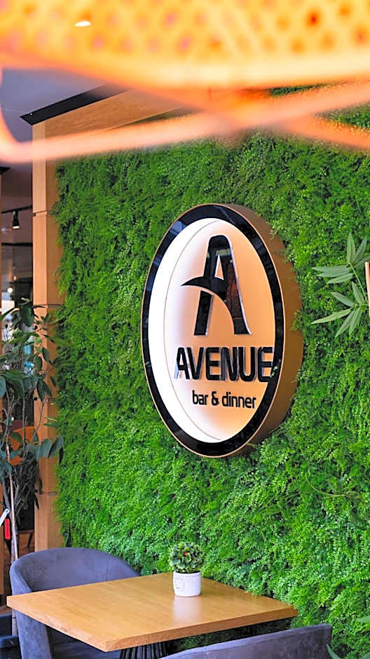 Avenue Hotel