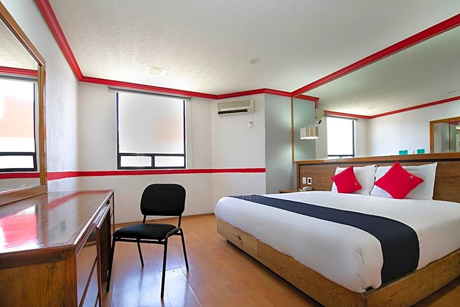 Capital O Hotel Casa Blanca, Morelia