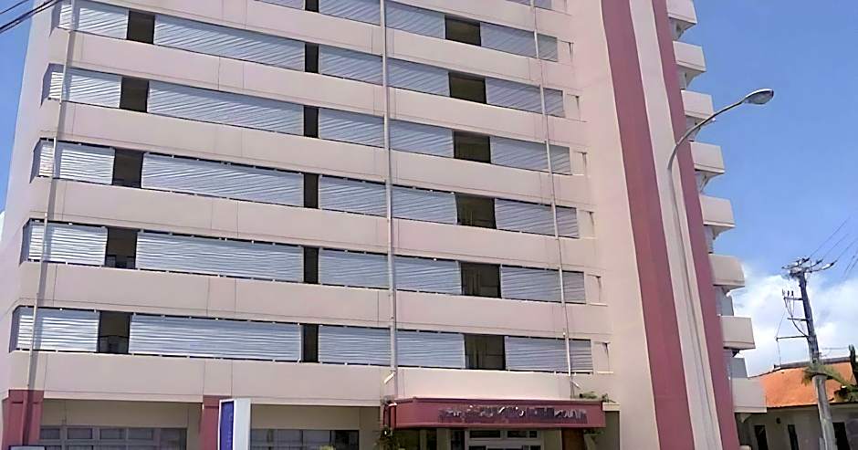 Hotel Peace Island Ishigaki In Yashima