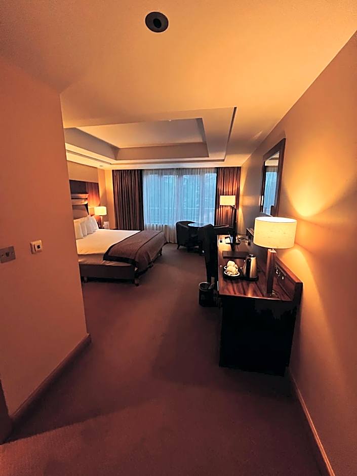 Annebrook House Hotel