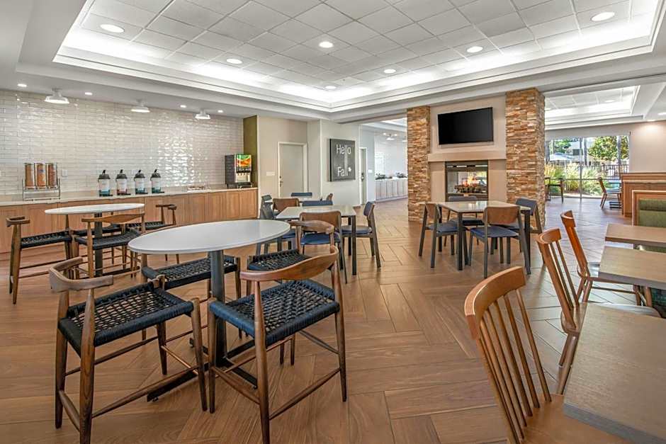 Fairfield Inn & Suites by Marriott San Jose Airport