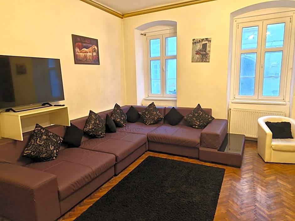 Piata Sfatului Central