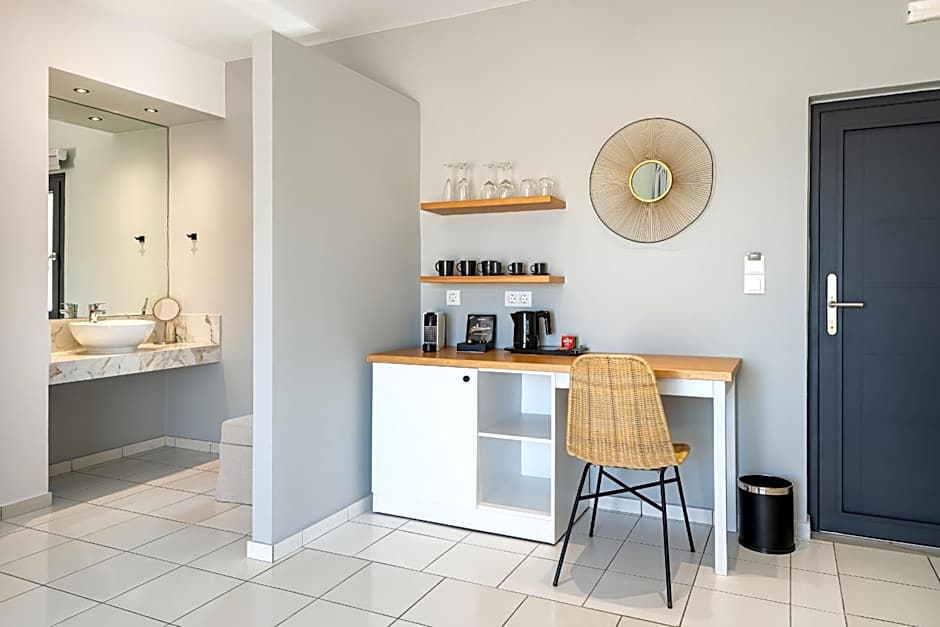 Minois Boutique Hotel