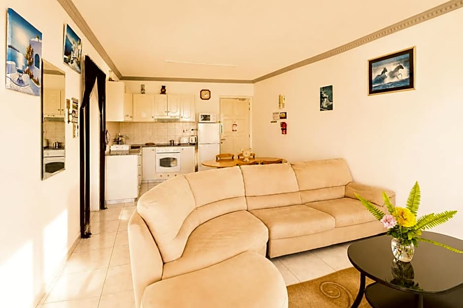 Apollonia Hotel Apartments