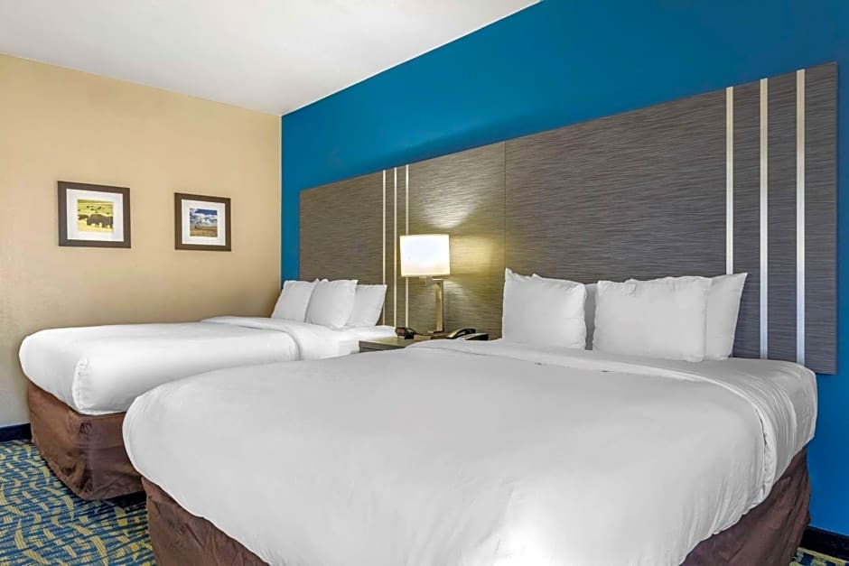 Comfort Inn & Suites Pauls Valley - City Lake