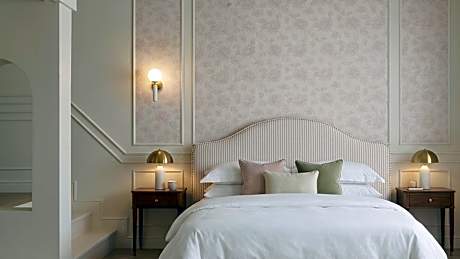 Suite with Spa Bath